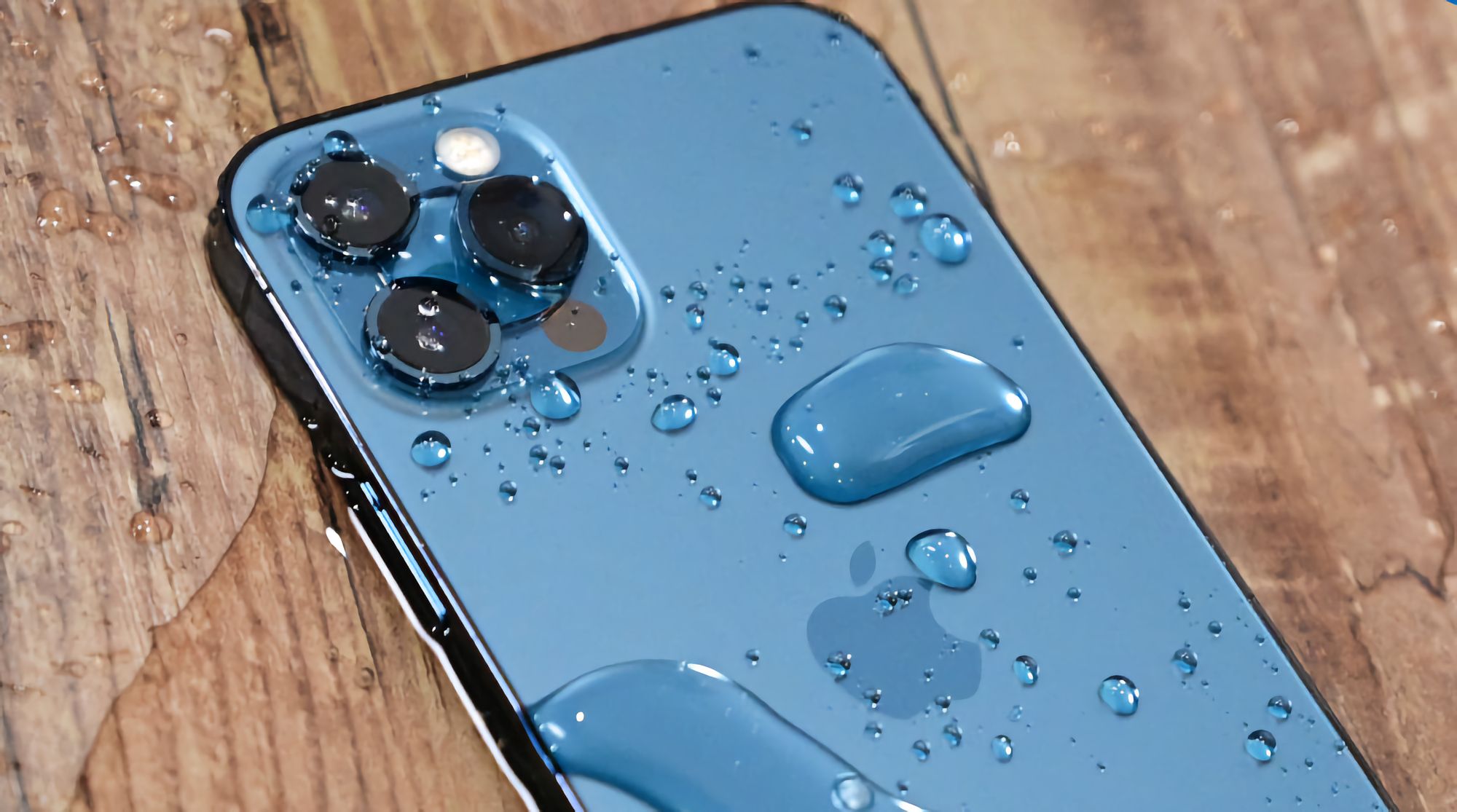 is iphone 11 pro max waterproof or water resistant