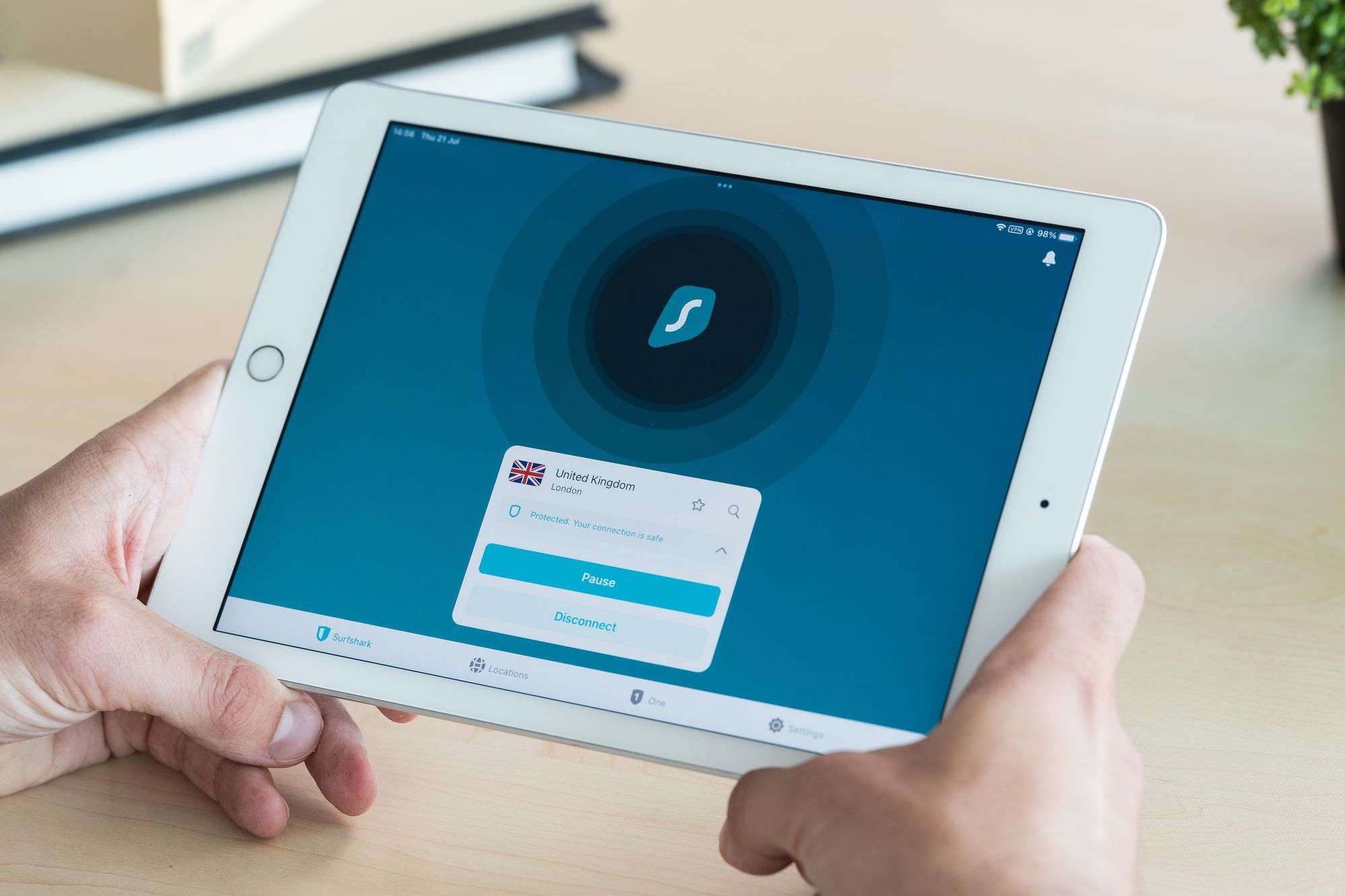 Surfshark VPN anuncia fim do suporte a sistemas antigos da Apple