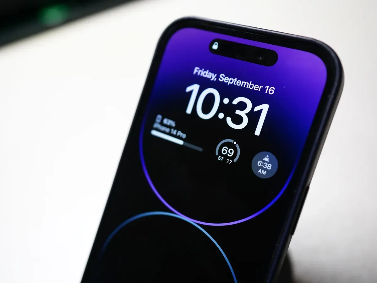 O iOS 17 promete revolucionar o always-on display do iPhone