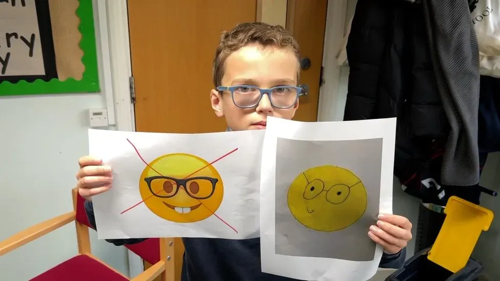 Rapaz lança campanha contra o emoji de "nerd face" da Apple