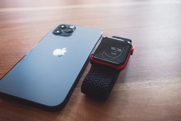 iFeed Talks - As primeiras impressões dos novos iPhone 12 Pro e Apple Watch Series 6